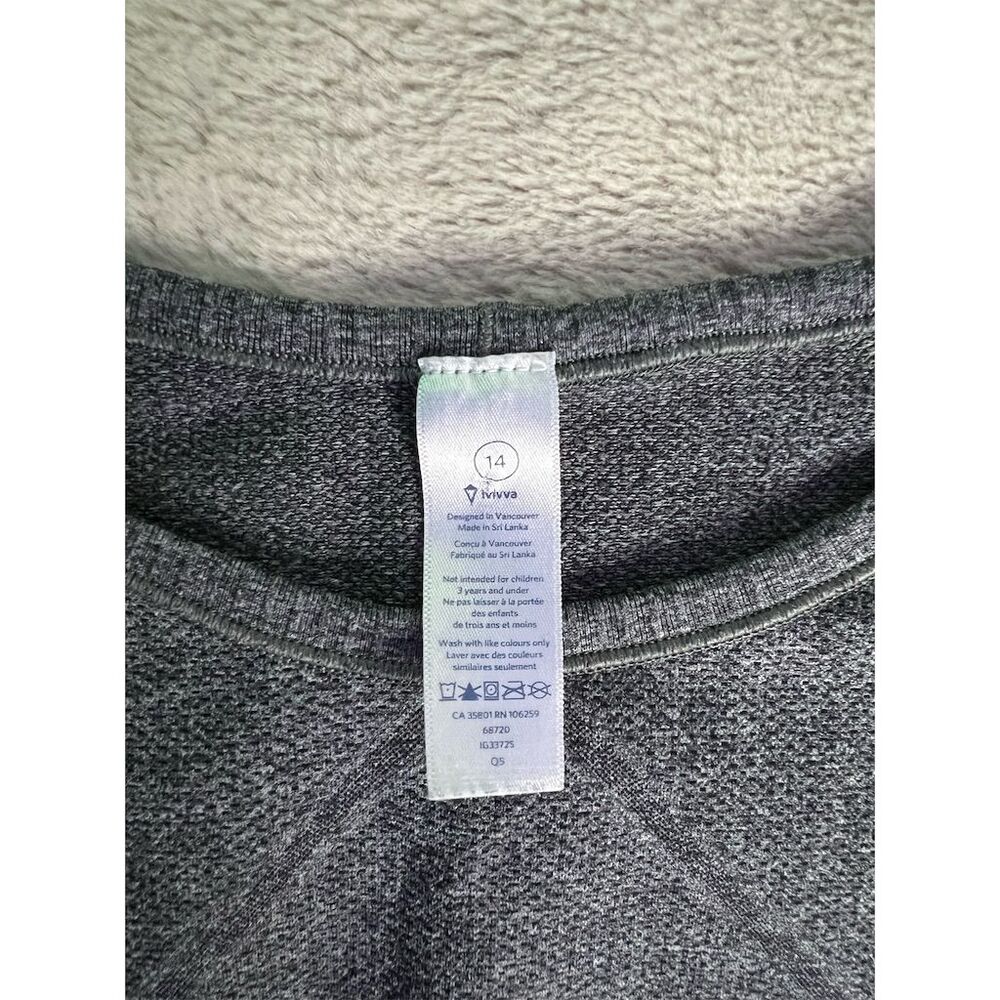Ivivva Girls Long Sleeve Athletic Top Gray Size 14 Thumbholes - Picture 3 of 5